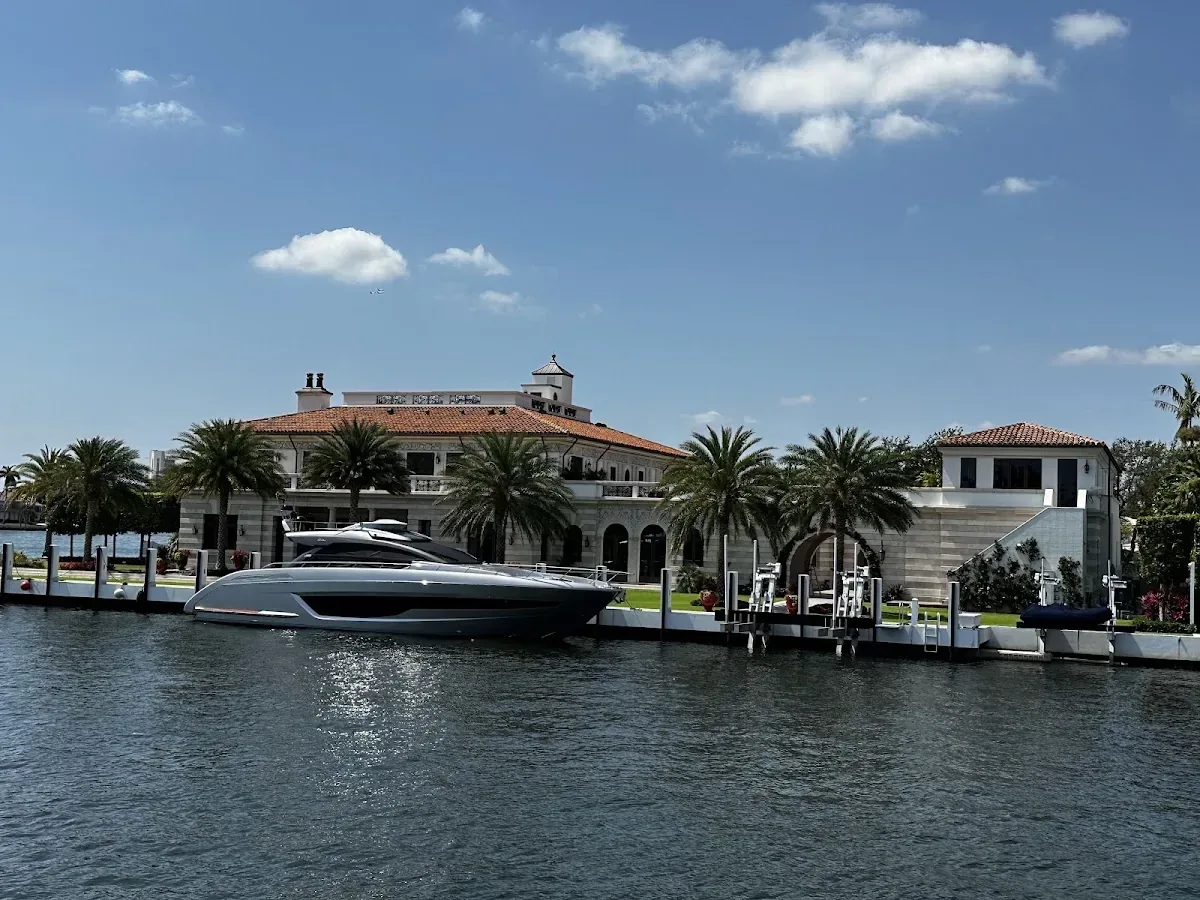 Guest photo from Carrie B Cruises Venice Of America Tour by Bran